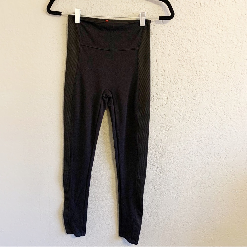 Spanx Textured Panel Leggings Black Shapewear Size Small